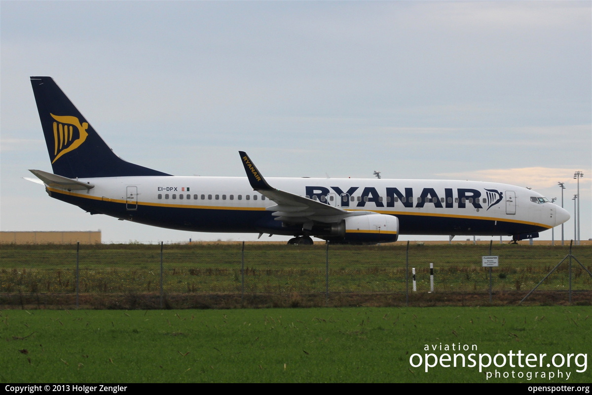 EI-DWV - Ryanair Boeing 737-8AS(WL) at Leipzig/Halle Airport (LEJ/EDDP) taken by Holger Zengler | openspotter.org | ID: 10243