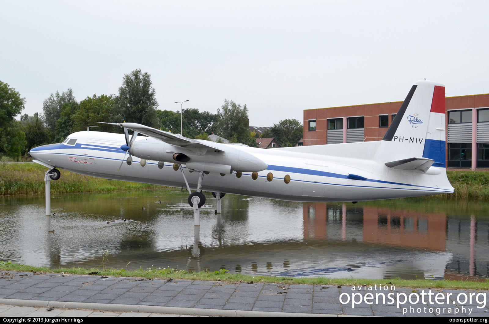 PH-NIV - Fokker Fokker F27-500 Friendship at Schiphol Airport (AMS/EHAM) taken by Jürgen Hennings | openspotter.org | ID: 51750