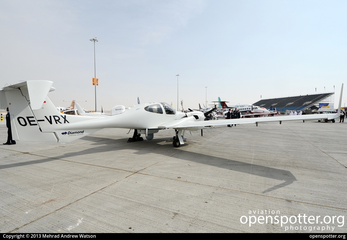 OE-VRX - Private / Untitled Diamond Aircraft Industries DA-42 M at Dubai Al Maktoum International Airport (DXC/OMDW) taken by Mehrad Andrew Watson | openspotter.org | ID: 10759
