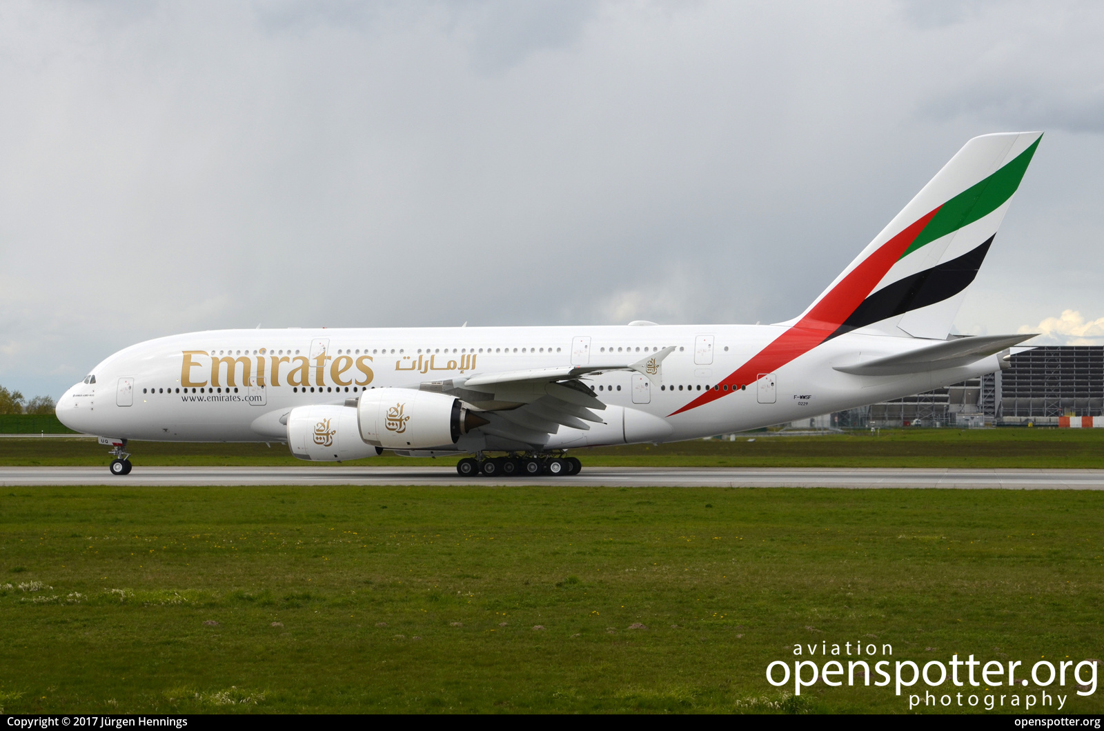 AE-EUQ - Emirates Airbus A380-842 at Hamburg Finkenwerder Airport (XFW/EDHI) taken by Jürgen Hennings | openspotter.org | ID: 43199