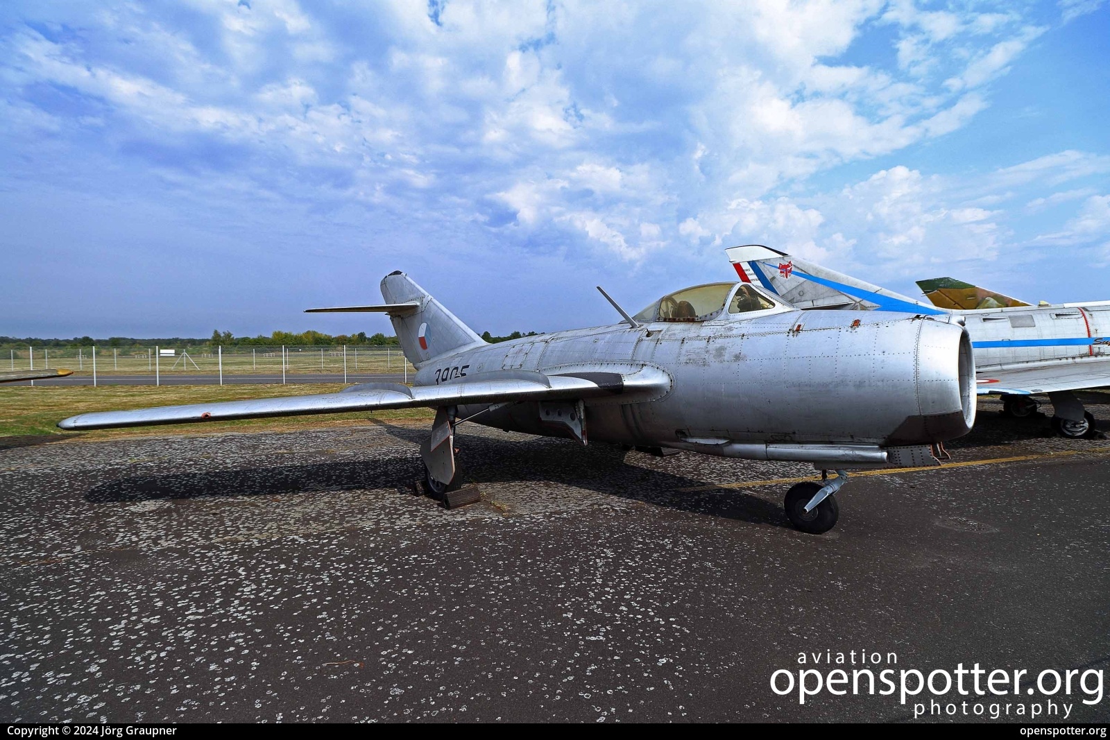 3905 - Czechoslovak Air Force Aero S-102 (MiG-15) at RAF Gatow (GWW/EDBG) taken by Jörg Graupner | openspotter.org | ID: 90455