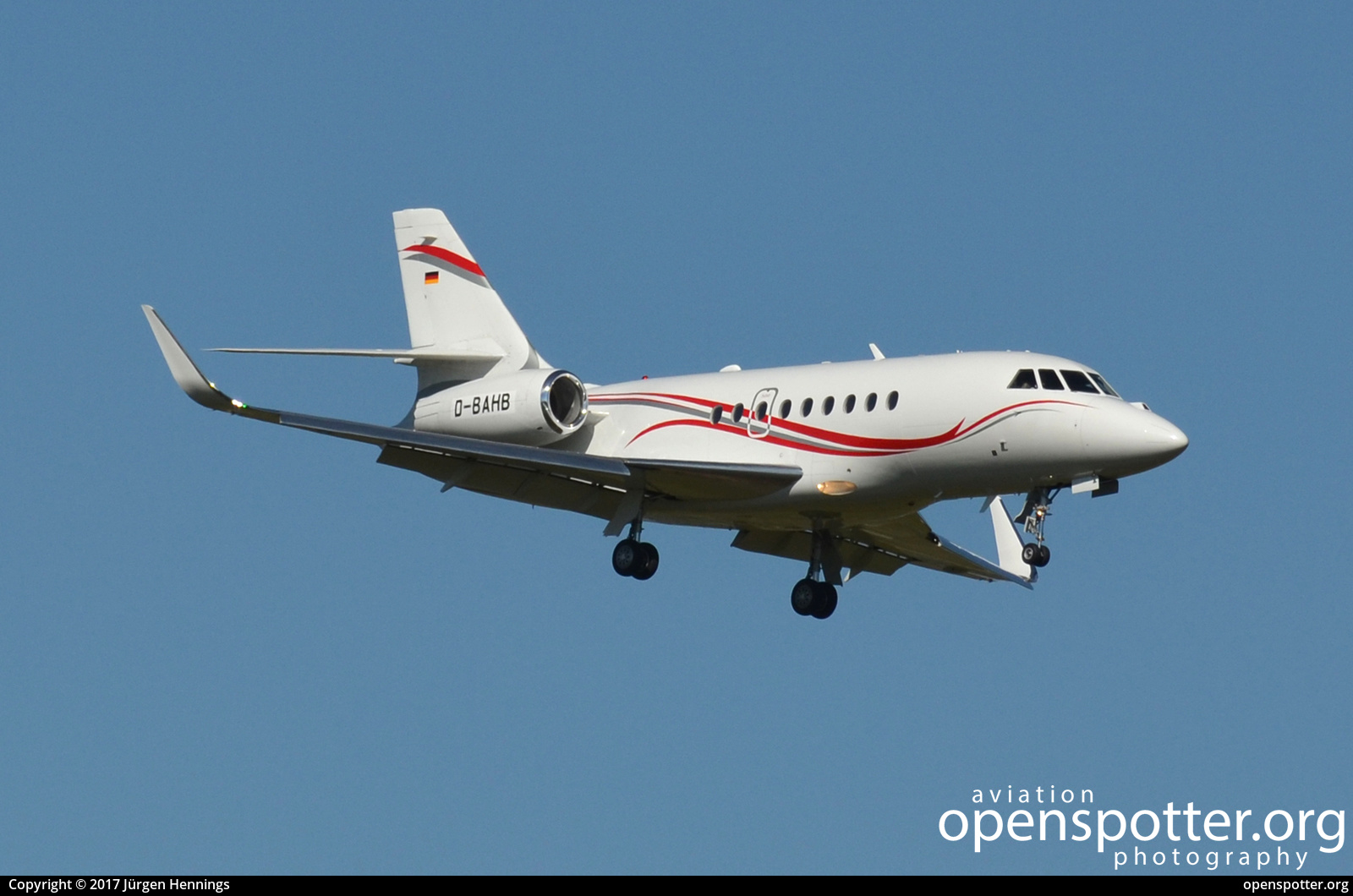 D-BAHB - Private / Untitled Dassault Falcon 2000LX at Berlin-Schönefeld International Airport (SXF/EDDB) taken by Jürgen Hennings | openspotter.org | ID: 46039