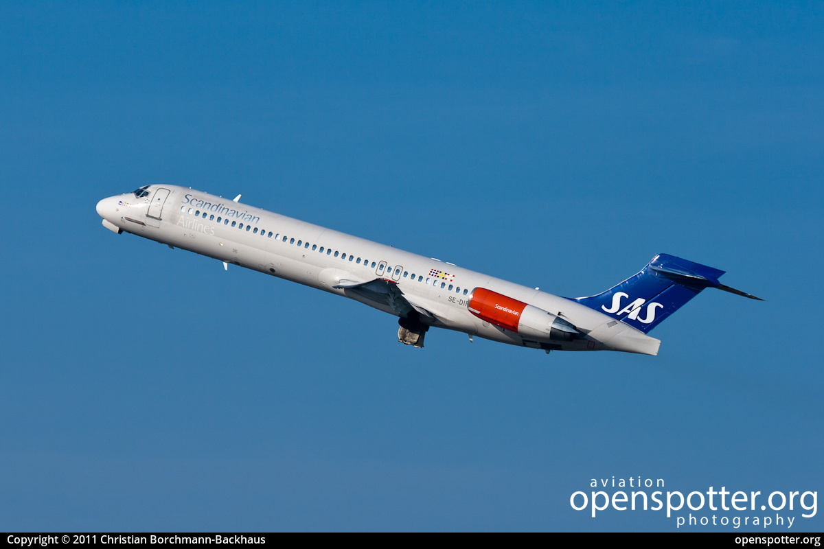 SE-DIP - Scandinavian Airlines McDonnell Douglas MD-87 at Berlin-Tegel Airport (TXL/EDDT) taken by Christian Borchmann-Backhaus | openspotter.org | ID: 897