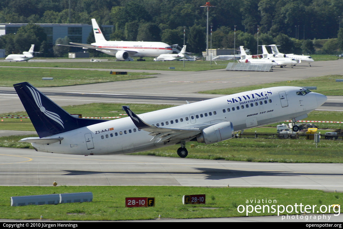 Z3-AAJ - Skywings International Boeing 737-33A(WL) at Zurich International Airport (ZRH/LSZH) taken by Jürgen Hennings | openspotter.org | ID: 32798