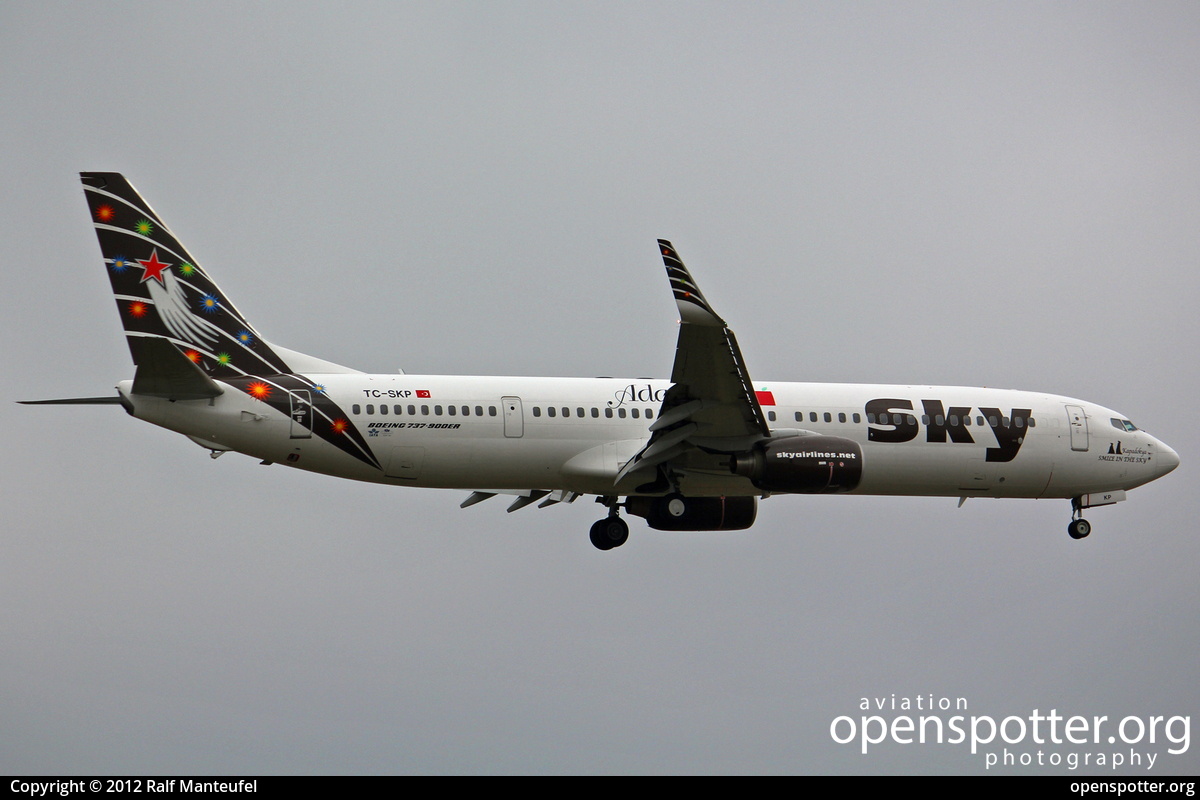 TC-SKP - Sky Airlines Boeing 737-94X(ER)(WL) at Berlin-Schönefeld International Airport (SXF/EDDB) taken by Ralf Manteufel | openspotter.org | ID: 3340