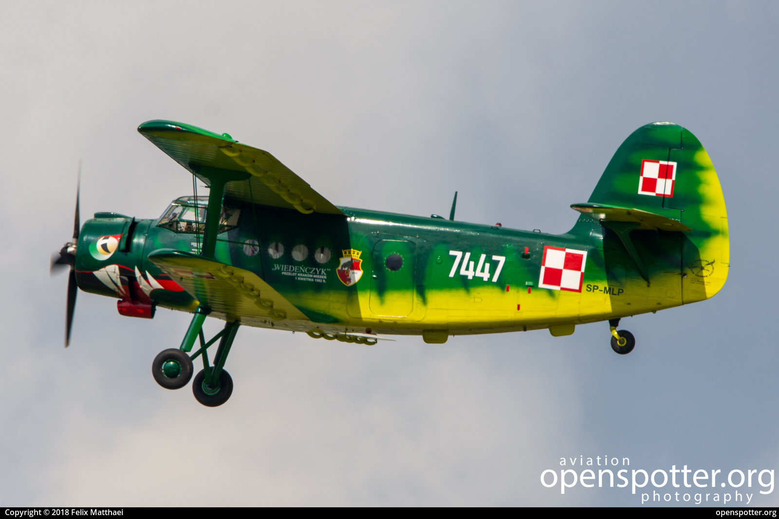SP-MLP - Private / Untitled Antonov An-2 (PZL An-2) at Radom-Sadków Airport (RDO/EPRA) taken by Felix Matthaei | openspotter.org | ID: 56586