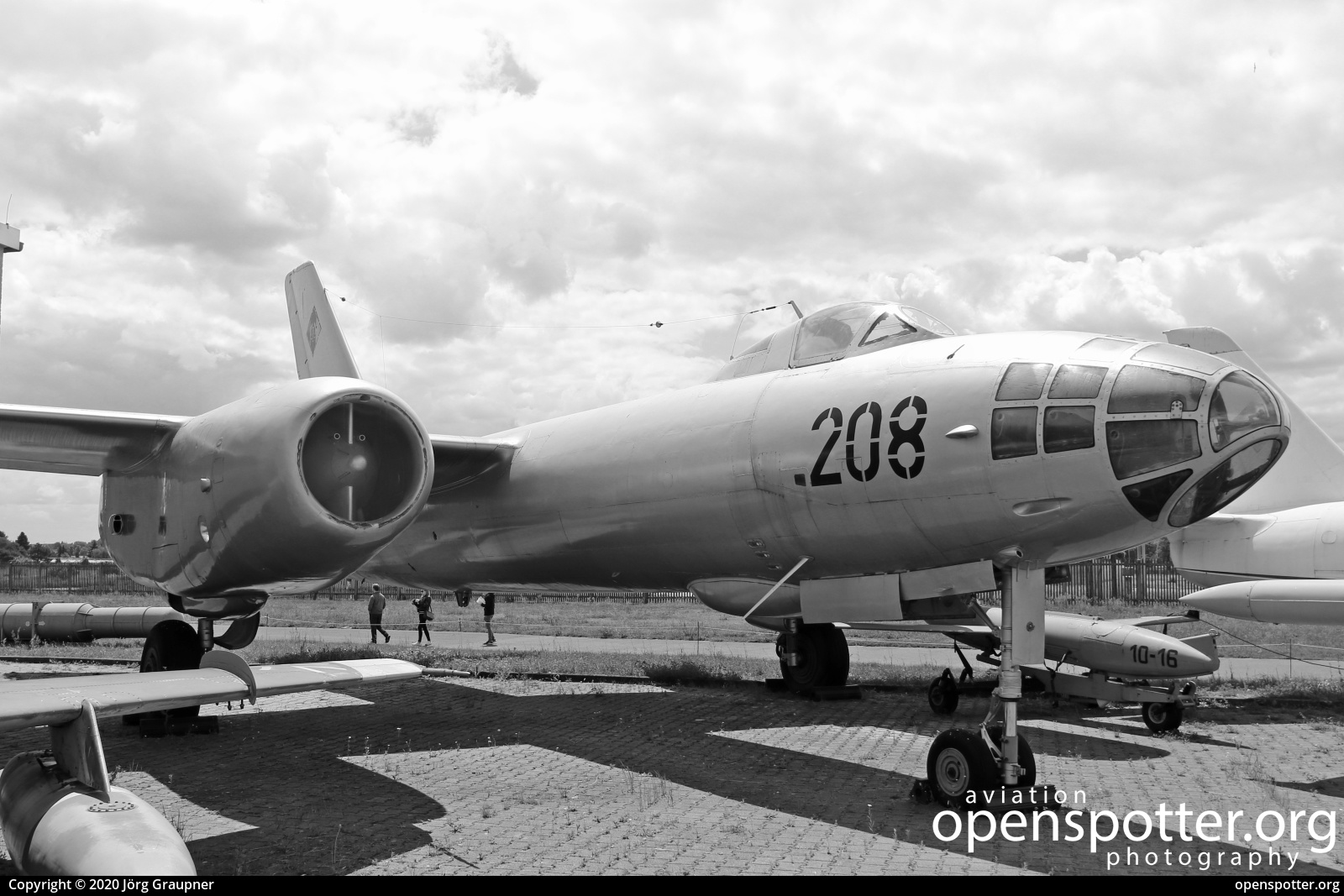 208 - Luftstreitkräfte der DDR (East German Air Force) Ilyushin Il-28 at RAF Gatow (GWW/EDBG) taken by Jörg Graupner | openspotter.org | ID: 69684