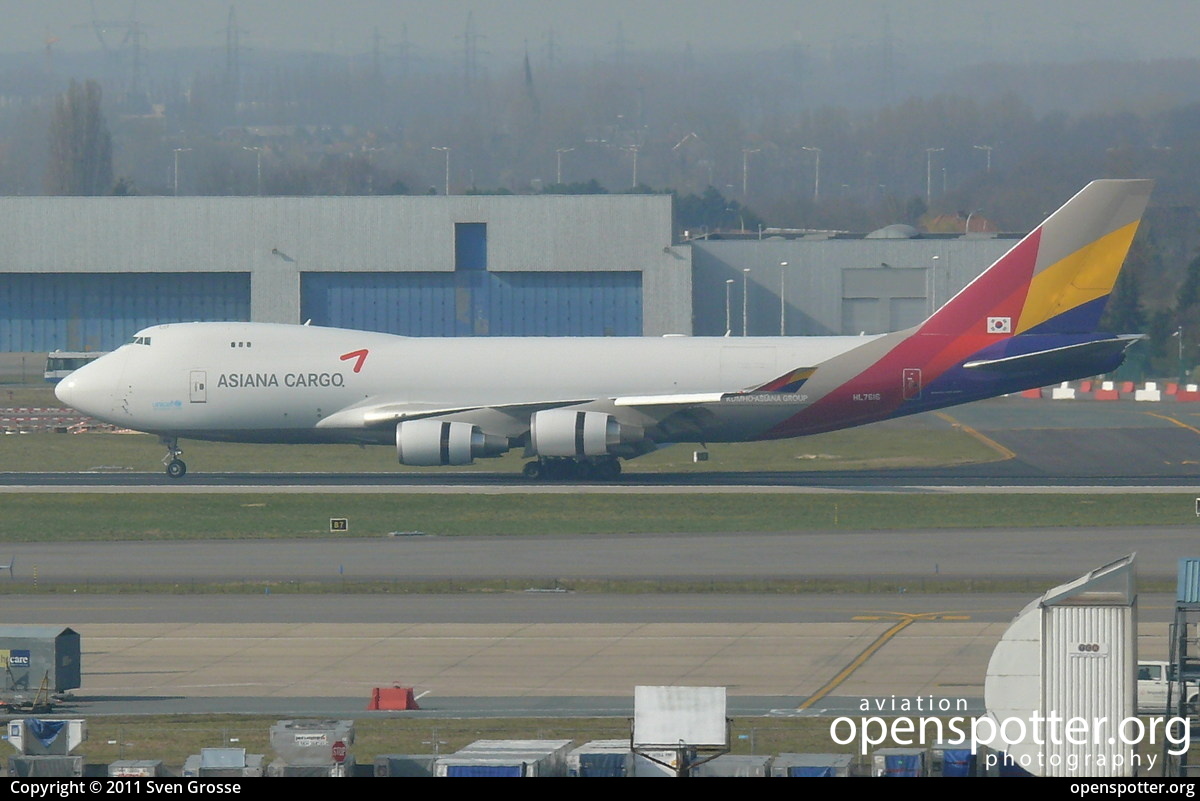 HL7616 - Asiana Airlines Boeing 747-446F at Brussels Airport (Zaventem Airport) (BRU/EBBR) taken by Sven Grosse | openspotter.org | ID: 3486