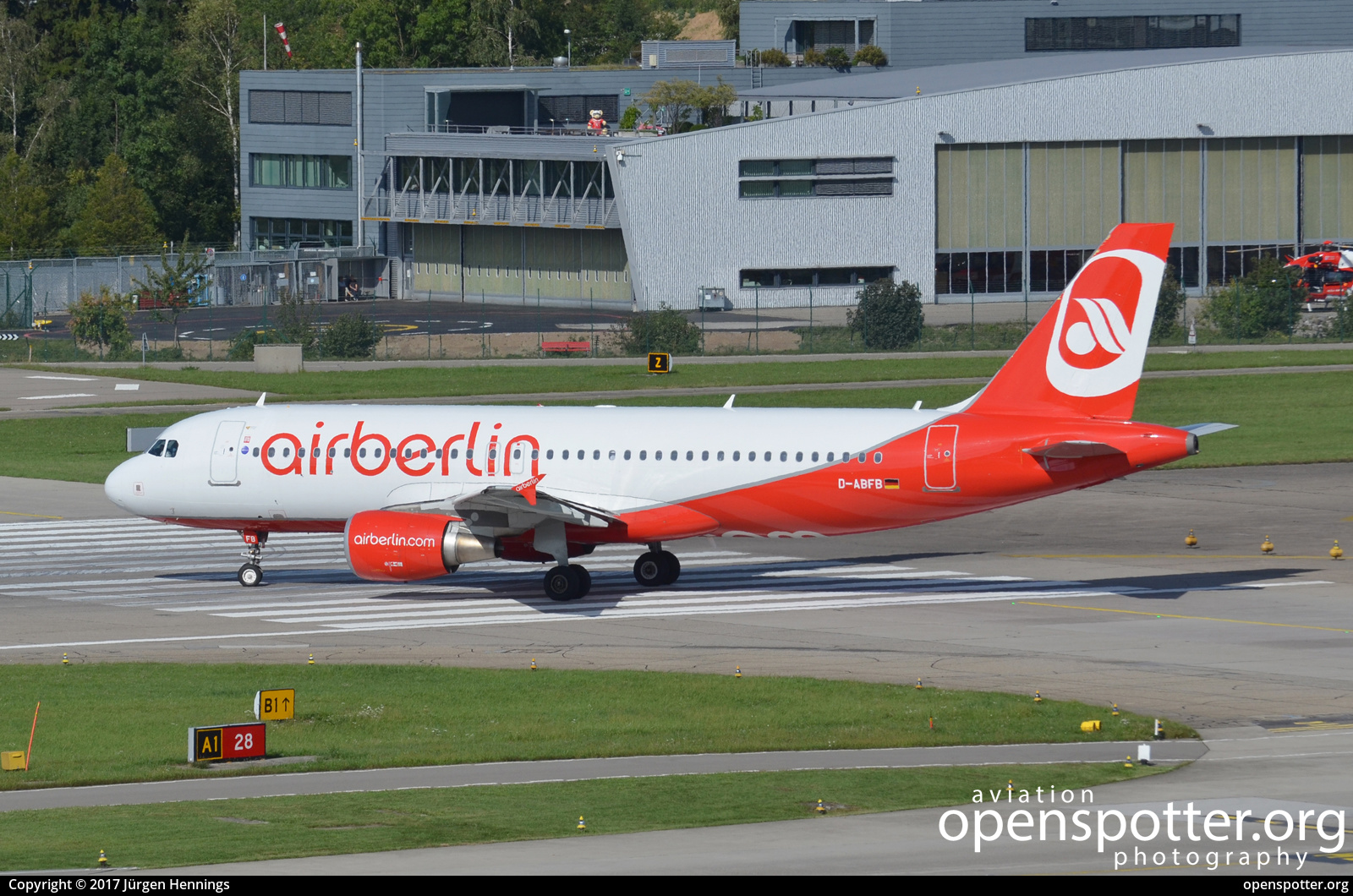 D-ABFB - Air Berlin Airbus A320-214 at Zurich International Airport (ZRH/LSZH) taken by Jürgen Hennings | openspotter.org | ID: 47140