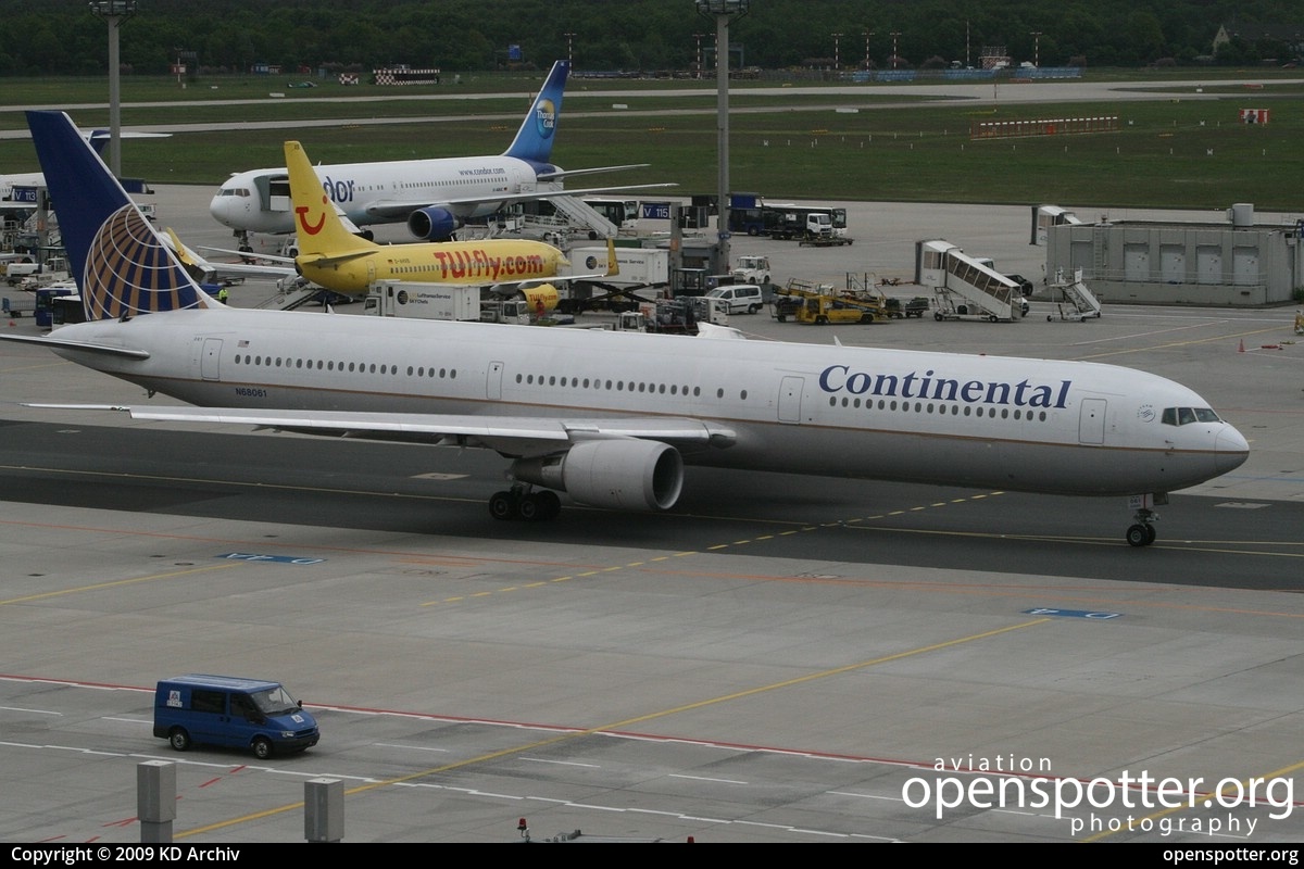 N68061 - Continental Airlines Boeing 767-424(ER) at Frankfurt International Airport (FRA/EDDF) taken by KD Archiv | openspotter.org | ID: 63309
