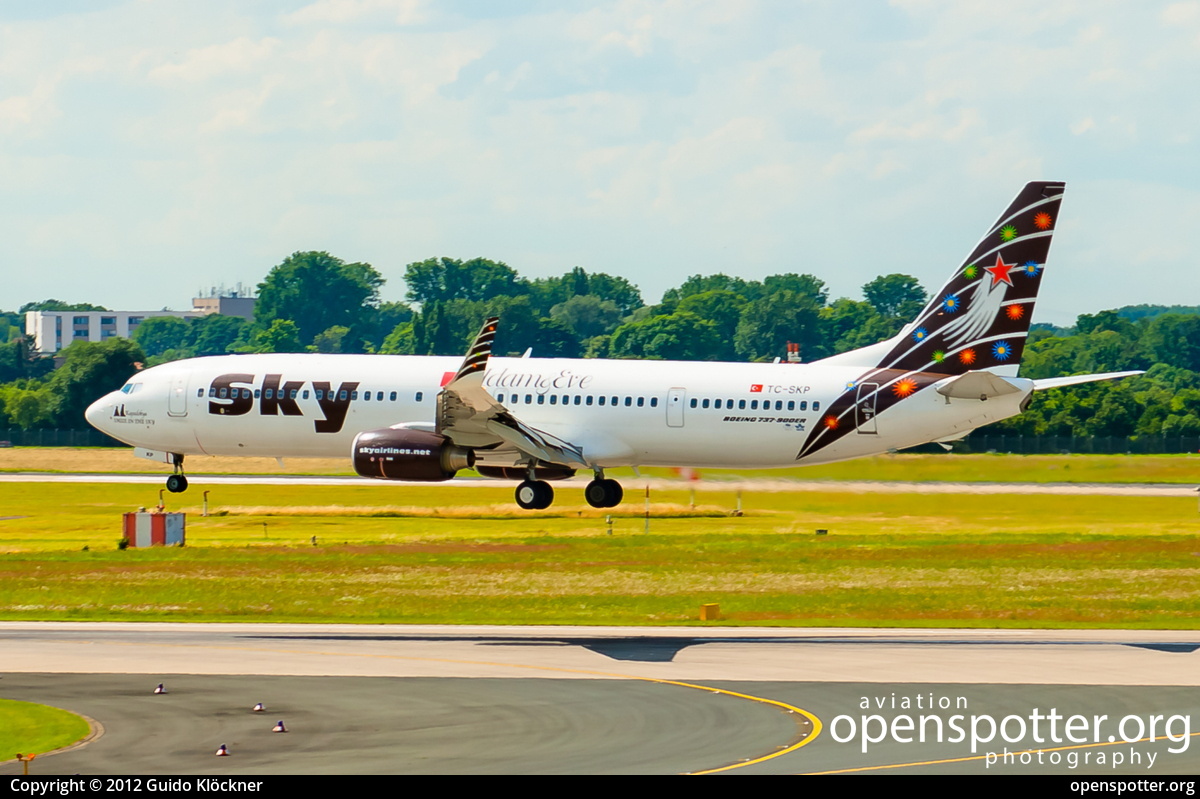 TC-SKP - Sky Airlines Boeing 737-94X(ER)(WL) at Düsseldorf International Airport (DUS/EDDL) taken by Guido Klöckner | openspotter.org | ID: 3924