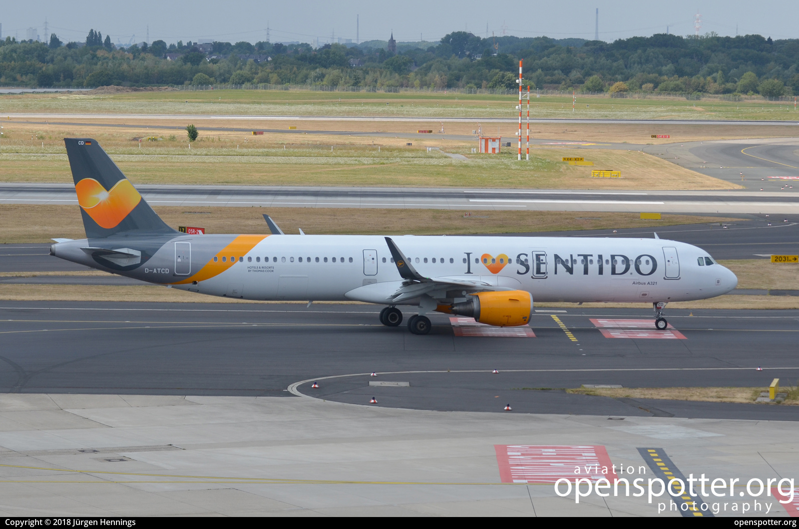 D-ATCD - Condor Airbus A321-211(WL) at Düsseldorf International Airport (DUS/EDDL) taken by Jürgen Hennings | openspotter.org | ID: 56275