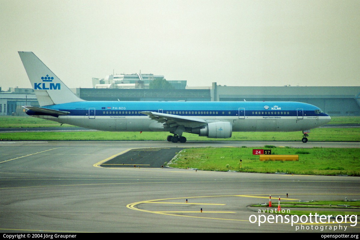 PH-BZG - KLM Royal Dutch Airlines Boeing 767-306(ER) at Schiphol Airport (AMS/EHAM) taken by Jörg Graupner | openspotter.org | ID: 7859