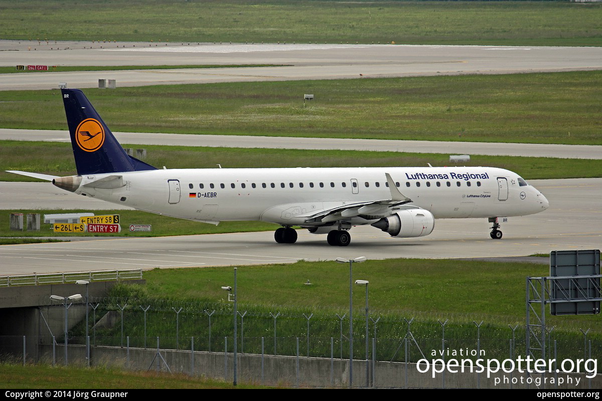 D-AEBR - Lufthansa CityLine Embraer ERJ-195LR (ERJ-190-200 LR) at Franz Josef Strauss International Airport (MUC/EDDM) taken by Jörg Graupner | openspotter.org | ID: 17503
