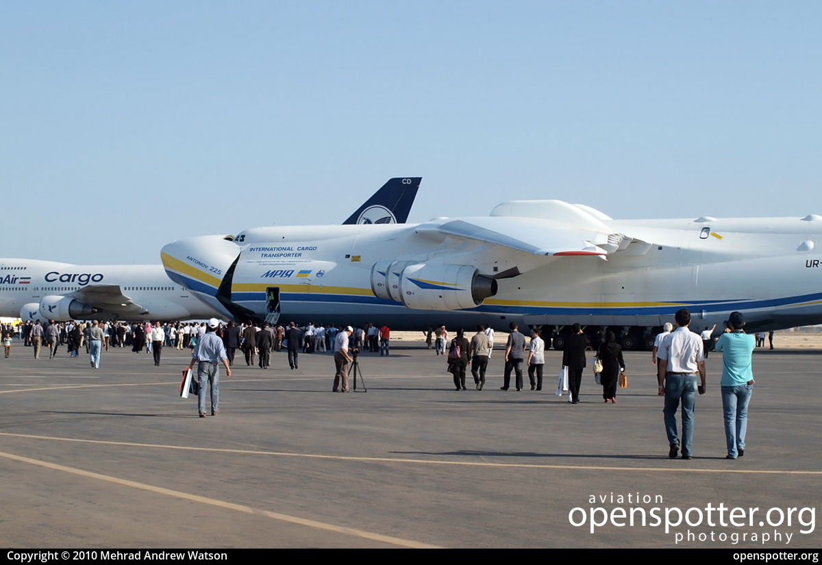 UR-82060 - Antonov Airlines (Antonov Design Bureau) Antonov An-225-100 at Kish International Airport (KIH/OIBK) taken by Mehrad Andrew Watson | openspotter.org | ID: 4654