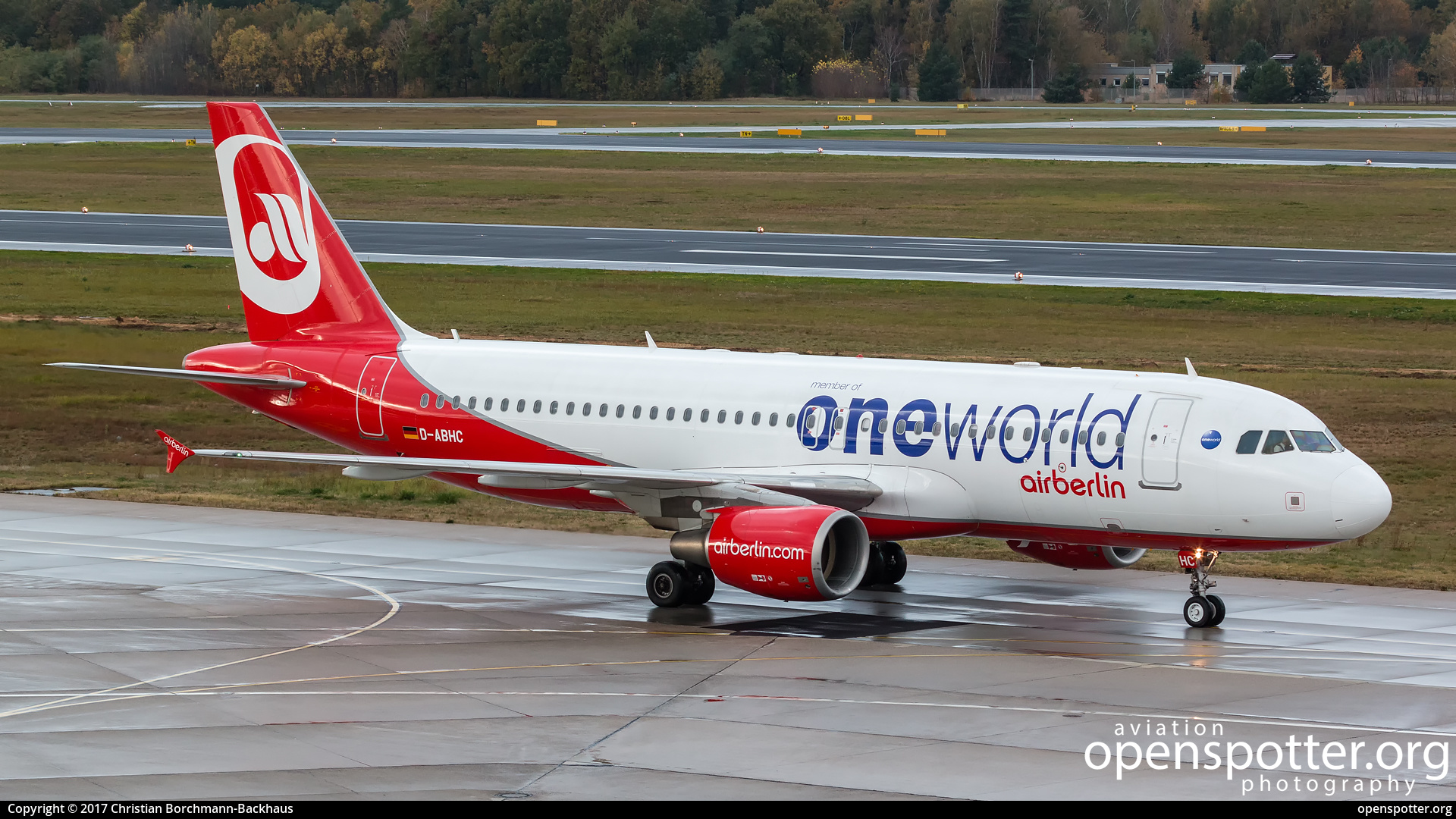 D-ABHC - Air Berlin Airbus A320-214 at Berlin-Tegel Airport (TXL/EDDT) taken by Christian Borchmann-Backhaus | openspotter.org | ID: 48174
