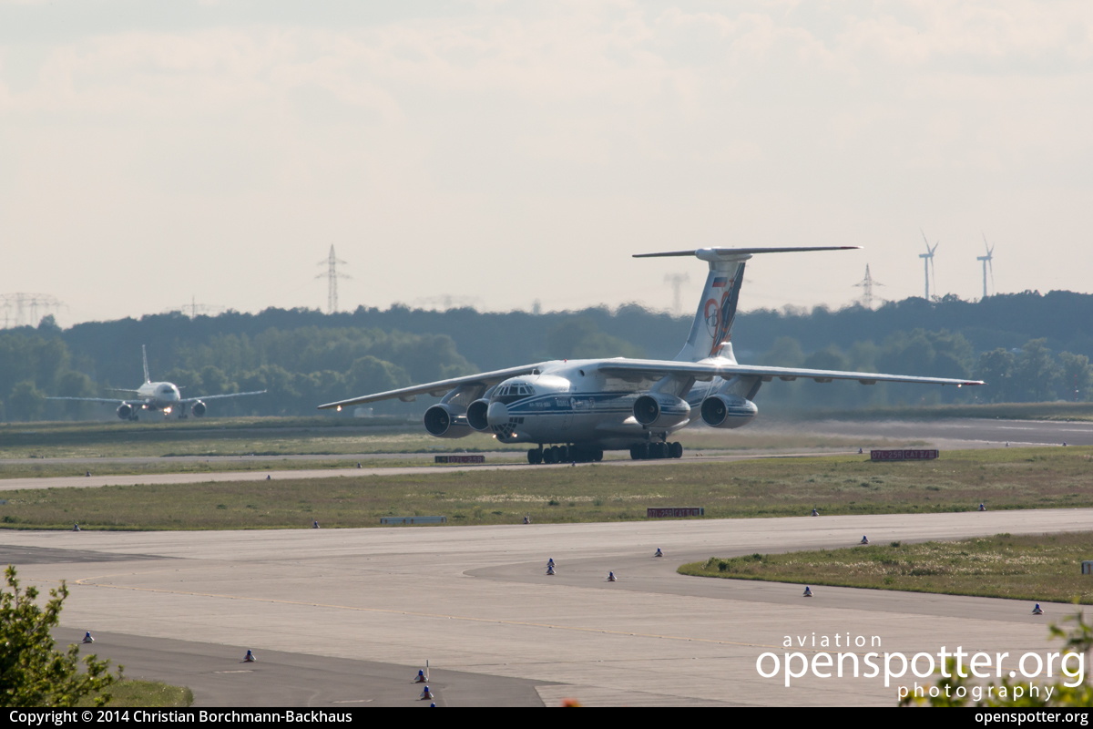 RA-76952 - Volga-Dnepr Airlines Ilyushin Il-76TD-90VD at Berlin-Schönefeld International Airport (SXF/EDDB) taken by Christian Borchmann-Backhaus | openspotter.org | ID: 16028