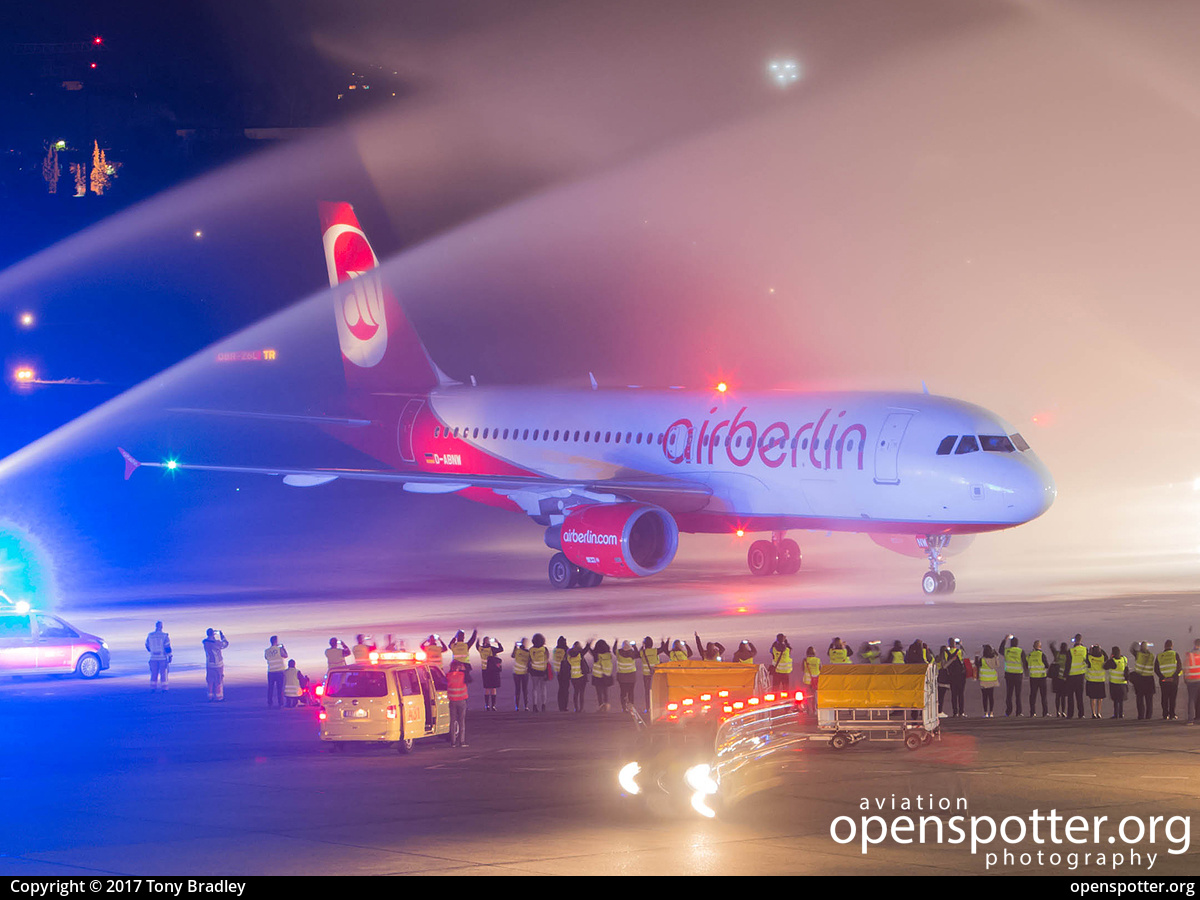 D-ABNW - Air Berlin Airbus A320-214 at Berlin-Tegel Airport (TXL/EDDT) taken by Tony Bradley | openspotter.org | ID: 48008