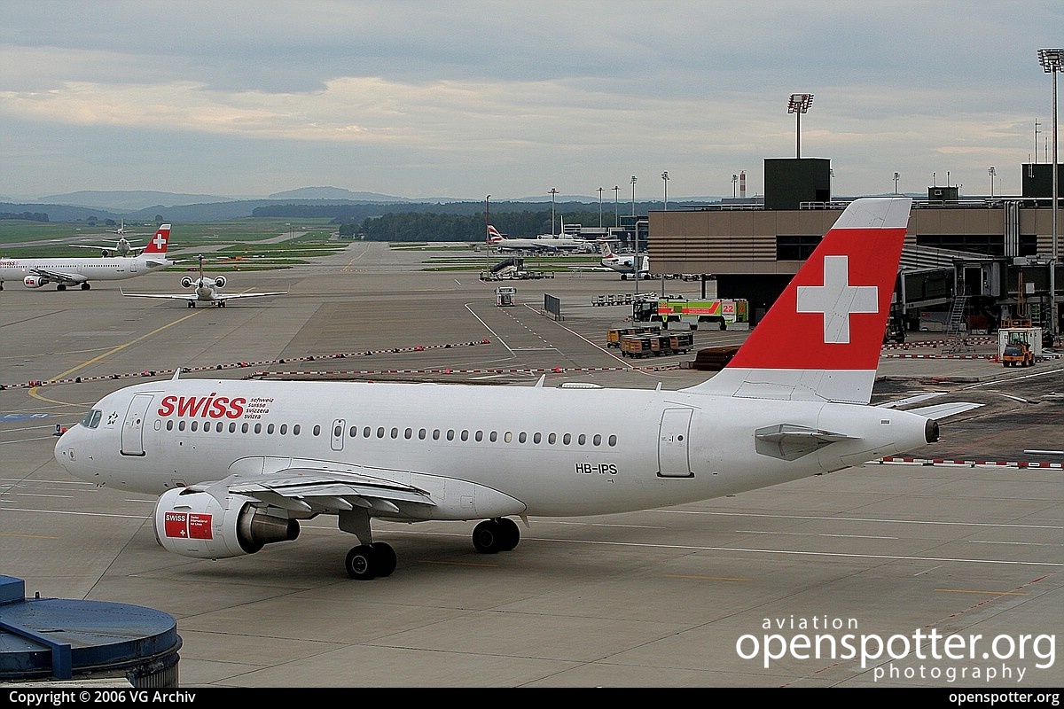 HB-IPS - Swiss Airbus A319-112 at Zurich International Airport (ZRH/LSZH) taken by VG Archiv | openspotter.org | ID: 68911