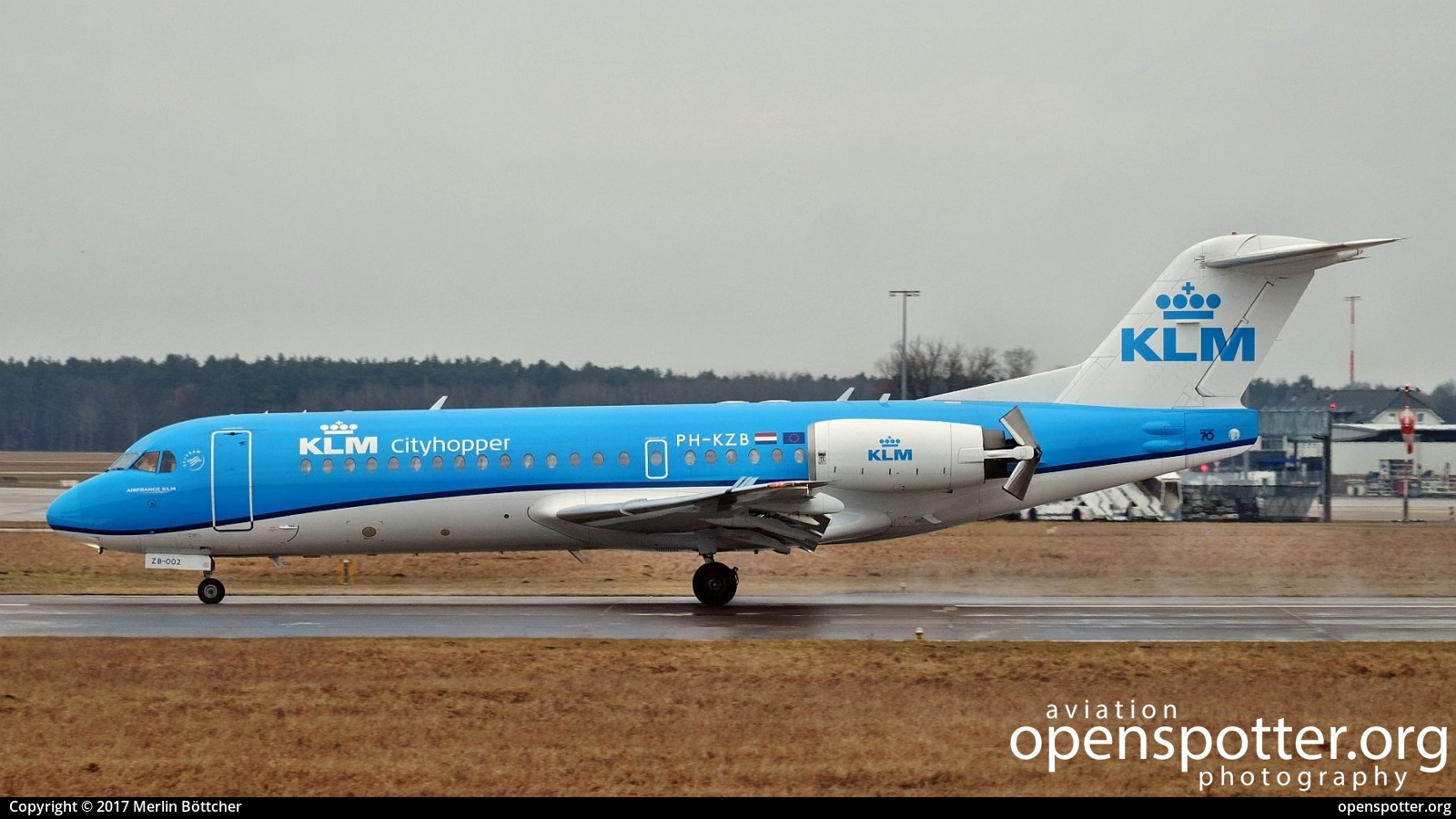 PH-KZB - KLM Cityhopper Fokker F70 at Hanover-Langenhagen Airport (HAJ/EDDV) taken by Merlin Böttcher | openspotter.org | ID: 38300