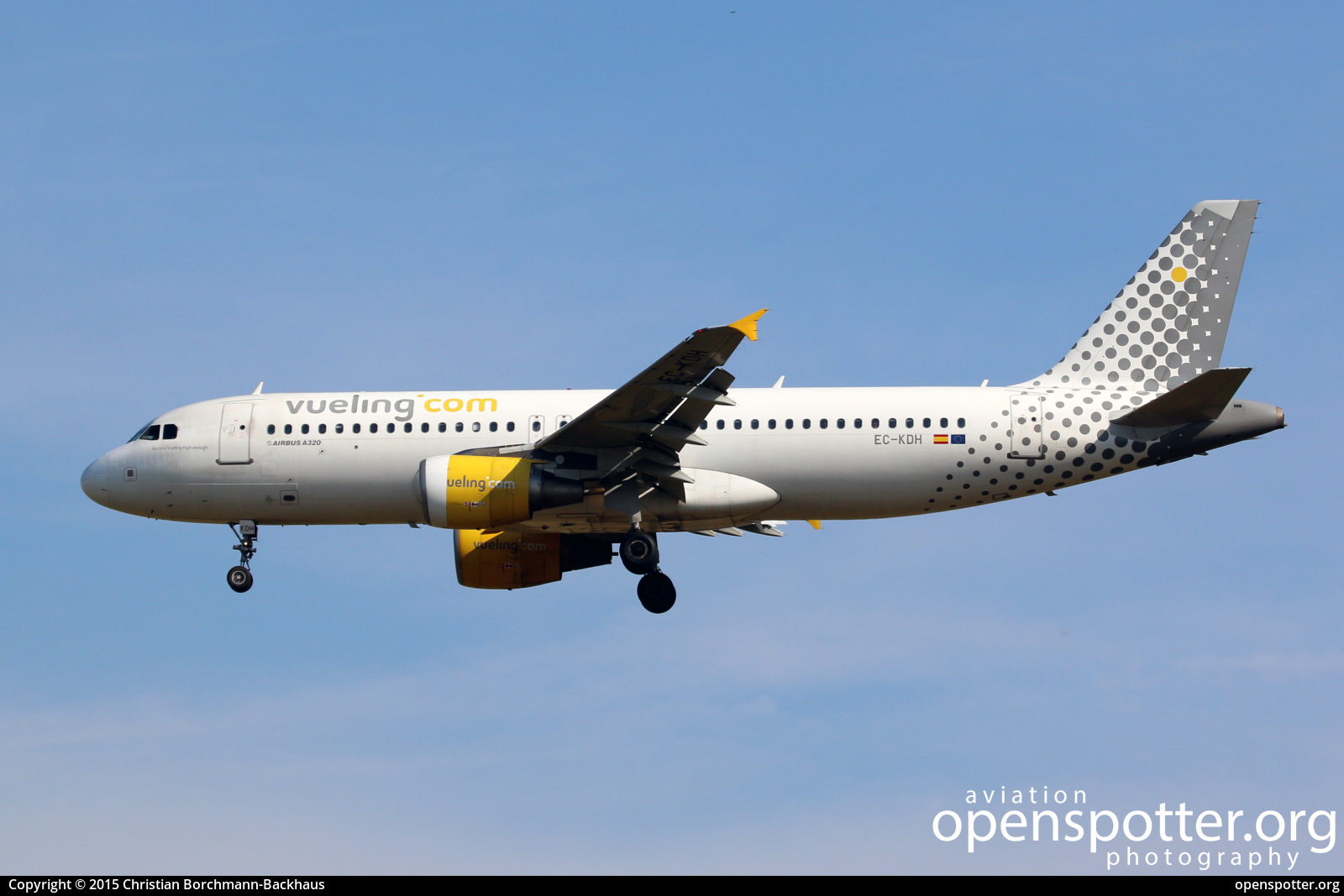 EC-KDH - Vueling Airlines Airbus A320-214 at Berlin-Schönefeld International Airport (SXF/EDDB) taken by Christian Borchmann-Backhaus | openspotter.org | ID: 45312