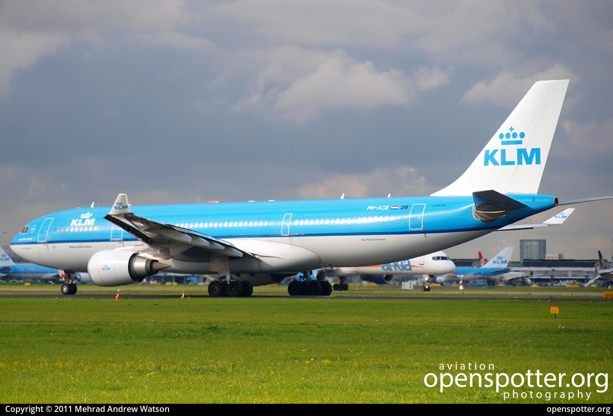 PH-AOE - KLM Royal Dutch Airlines Airbus A330-203 at Schiphol Airport (AMS/EHAM) taken by Mehrad Andrew Watson | openspotter.org | ID: 4741