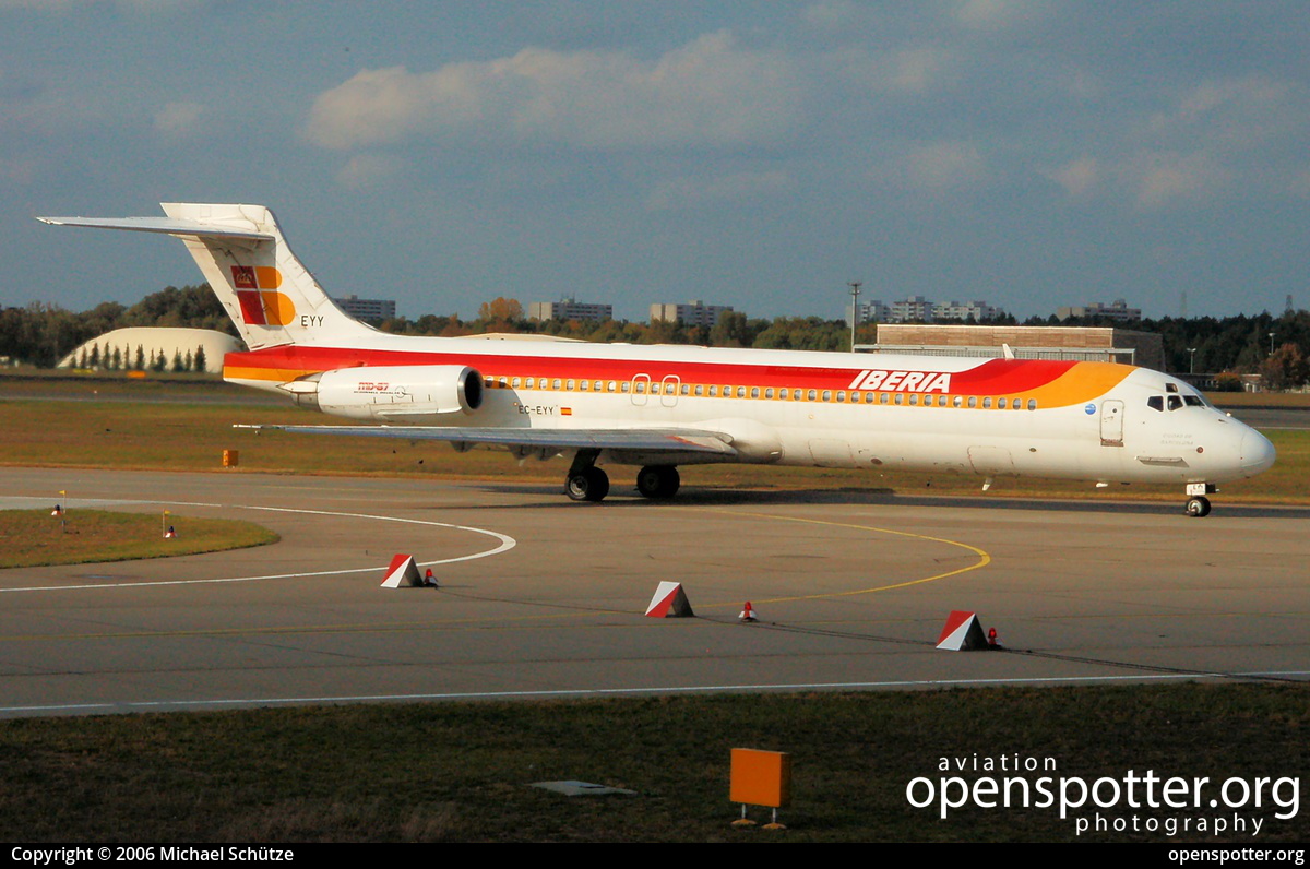 EC-EYY - Iberia Airlines McDonnell Douglas MD-87 at Berlin-Tegel Airport (TXL/EDDT) taken by Michael Schütze | openspotter.org | ID: 11374