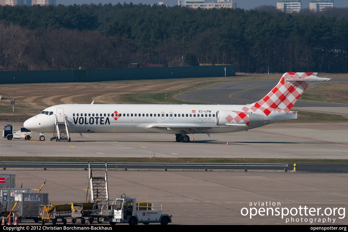 EC-LPM - Volotea Airlines Boeing 717-2BL at Berlin-Tegel Airport (TXL/EDDT) taken by Christian Borchmann-Backhaus | openspotter.org | ID: 2454