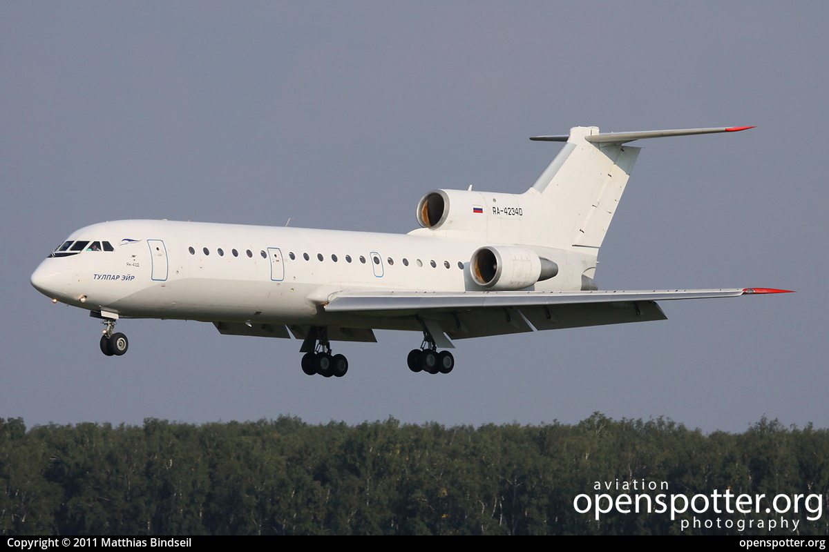 RA-42340 - Tulpar Air Yakovlev Yak-42D at Domodedovo International Airport (DME/UUDD) taken by Matthias Bindseil | openspotter.org | ID: 2688