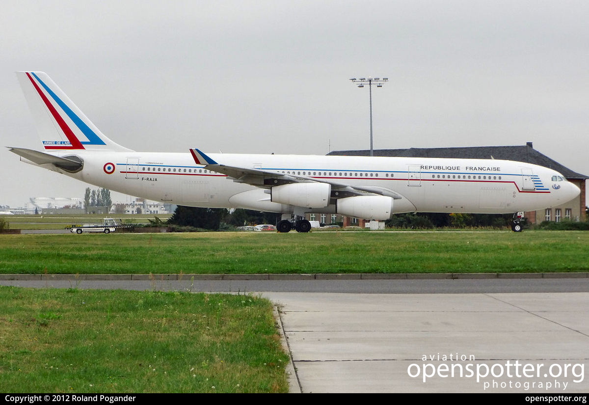 F-RAJA - France Air Force (Armée de l'Air) Airbus A340-211 at Berlin-Schönefeld International Airport (SXF/EDDB) taken by Roland Pogander | openspotter.org | ID: 4689