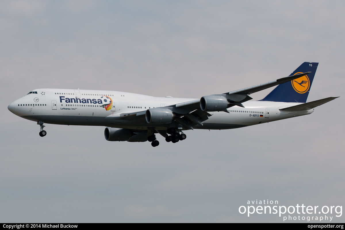 D-ABYO - Lufthansa Boeing 747-830 at Frankfurt International Airport (FRA/EDDF) taken by Michael Buckow | openspotter.org | ID: 28210