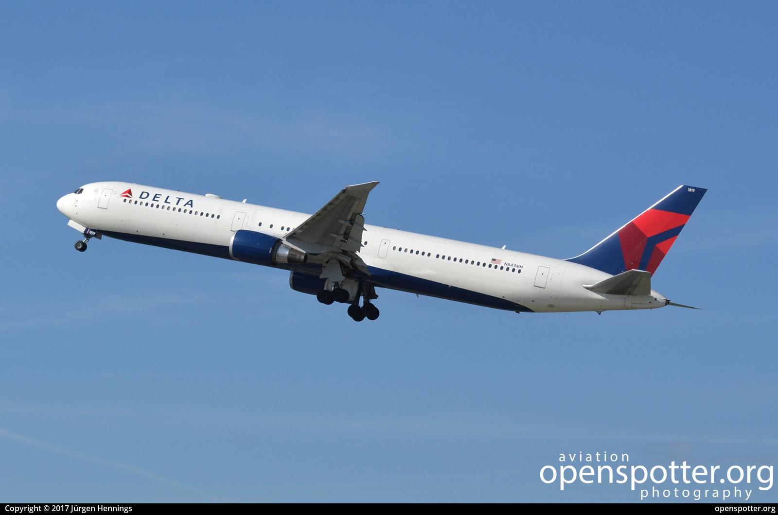N843MH - Delta Air Lines Boeing 767-432(ER) at Zurich International Airport (ZRH/LSZH) taken by Jürgen Hennings | openspotter.org | ID: 46862