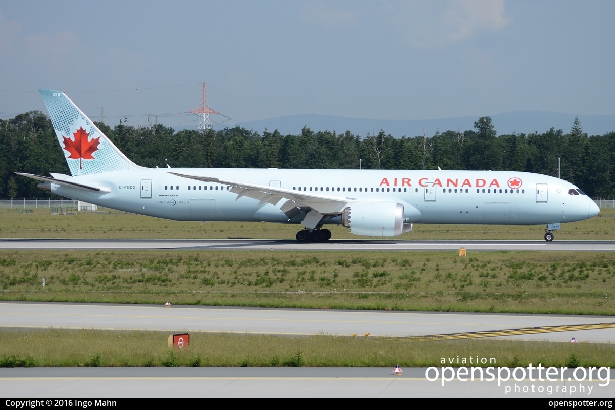 C-FGDX - Air Canada Boeing 787-9 Dreamliner at Frankfurt International Airport (FRA/EDDF) taken by Ingo Mahn | openspotter.org | ID: 40384