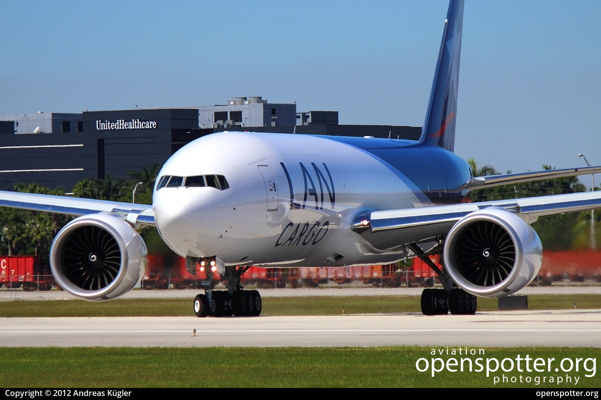 N778LA - LAN Cargo Boeing 777-F16 at Miami International Airport (MIA/KMIA) taken by Andreas Kügler | openspotter.org | ID: 4942