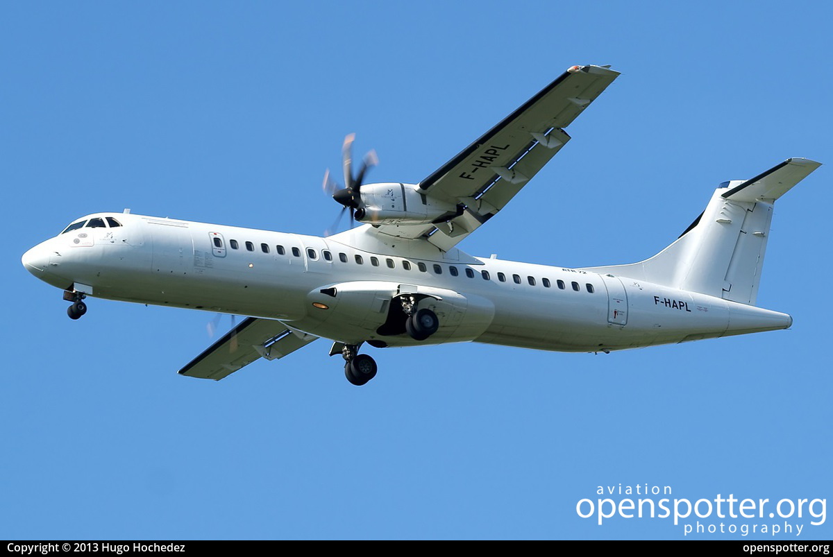 F-HAPL - HOP! ATR 72-500 (72-212A) at Clermont-Ferrand Auvergne Airport (CFE/LFLC) taken by Hugo Hochedez | openspotter.org | ID: 9376