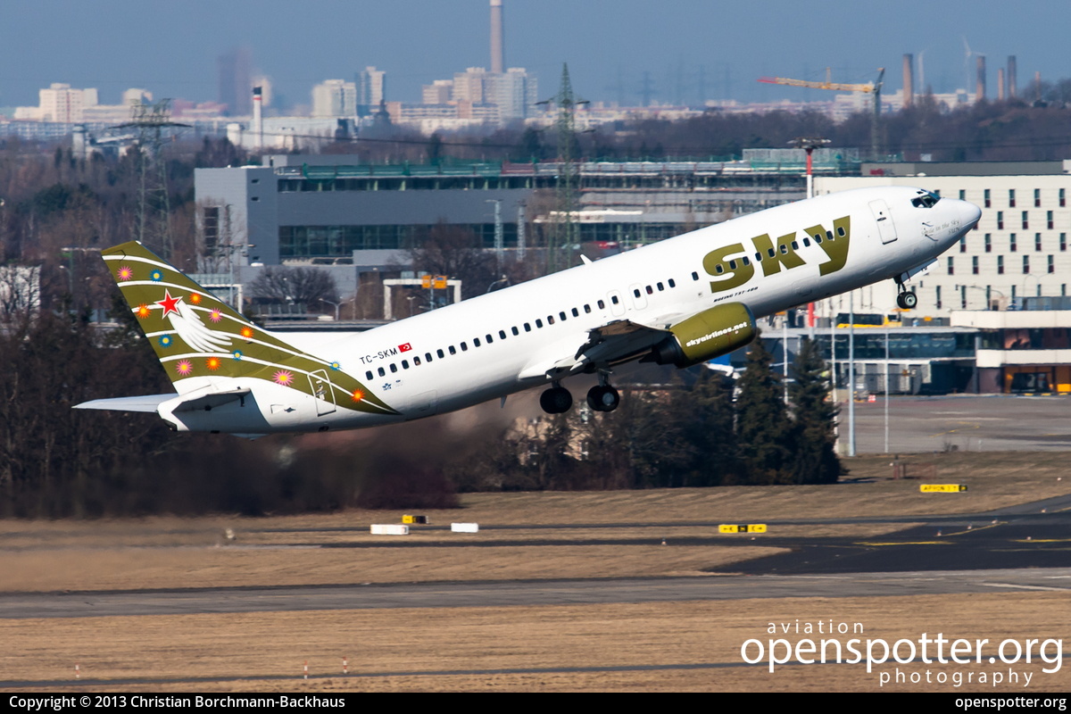 TC-SKM - Sky Airlines Boeing 737-49R at Berlin-Schönefeld International Airport (SXF/EDDB) taken by Christian Borchmann-Backhaus | openspotter.org | ID: 6571