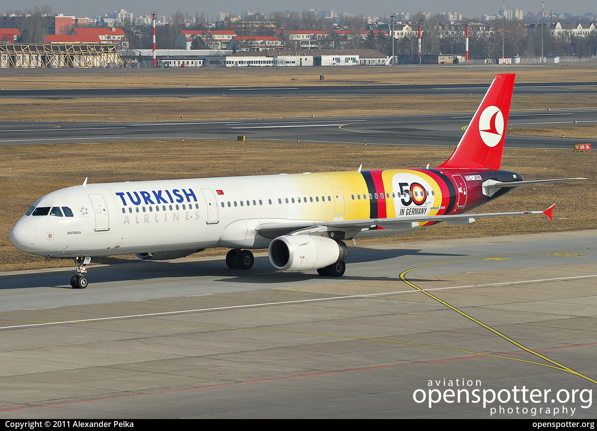 TC-JRK - Turkish Airlines Airbus A321-231 at Berlin-Tegel Airport (TXL/EDDT) taken by Alexander Pelka | openspotter.org | ID: 9195