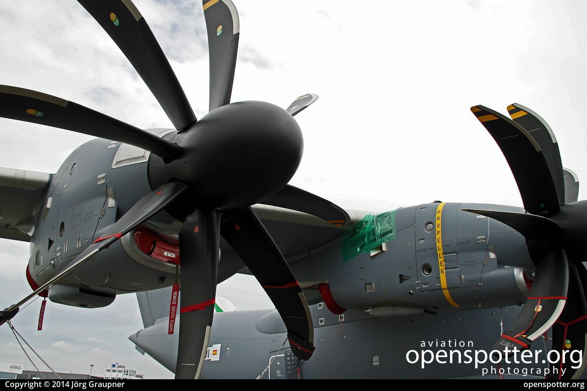 F-RBAA - France Air Force (Armée de l'Air) Airbus A400M at Berlin-Schönefeld International Airport (SXF/EDDB) taken by Jörg Graupner | openspotter.org | ID: 17706
