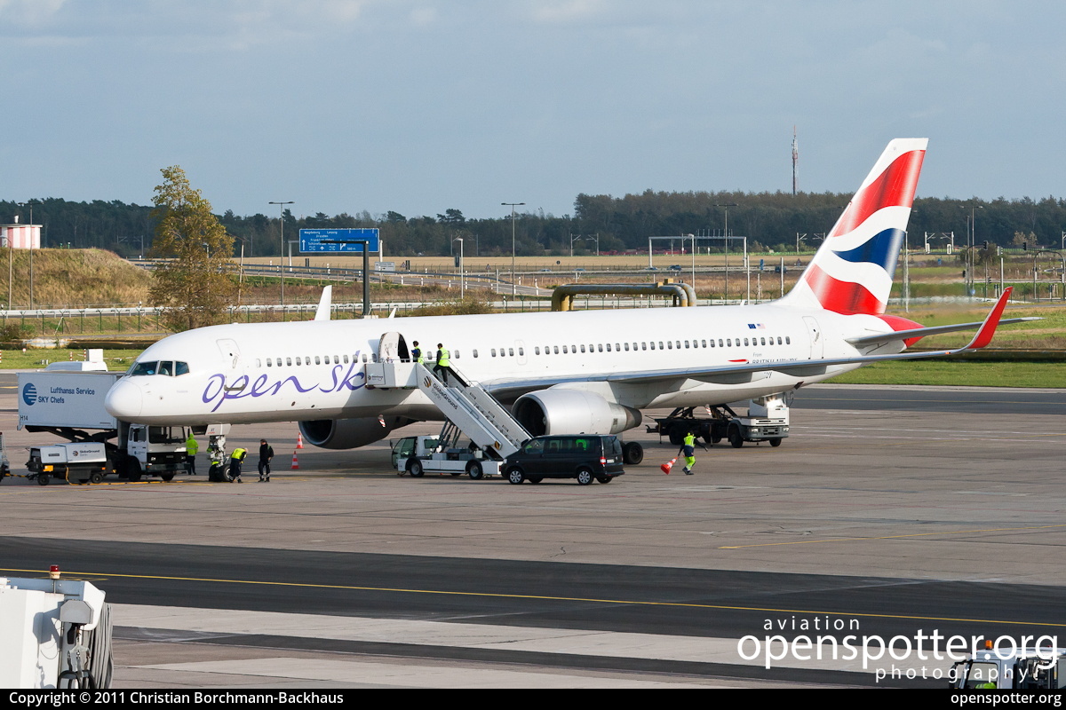 F-HAVI - Open Skies Boeing 757-26D Winglets at Berlin-Schönefeld International Airport (SXF/EDDB) taken by Christian Borchmann-Backhaus | openspotter.org | ID: 1706