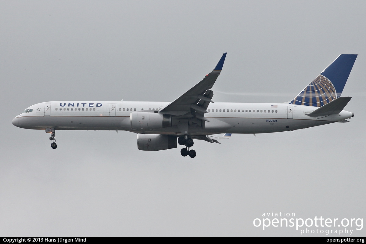 N29124 - United Airlines Boeing 757-224(WL) at Berlin-Tegel Airport (TXL/EDDT) taken by Hans-Jürgen Mind | openspotter.org | ID: 8979