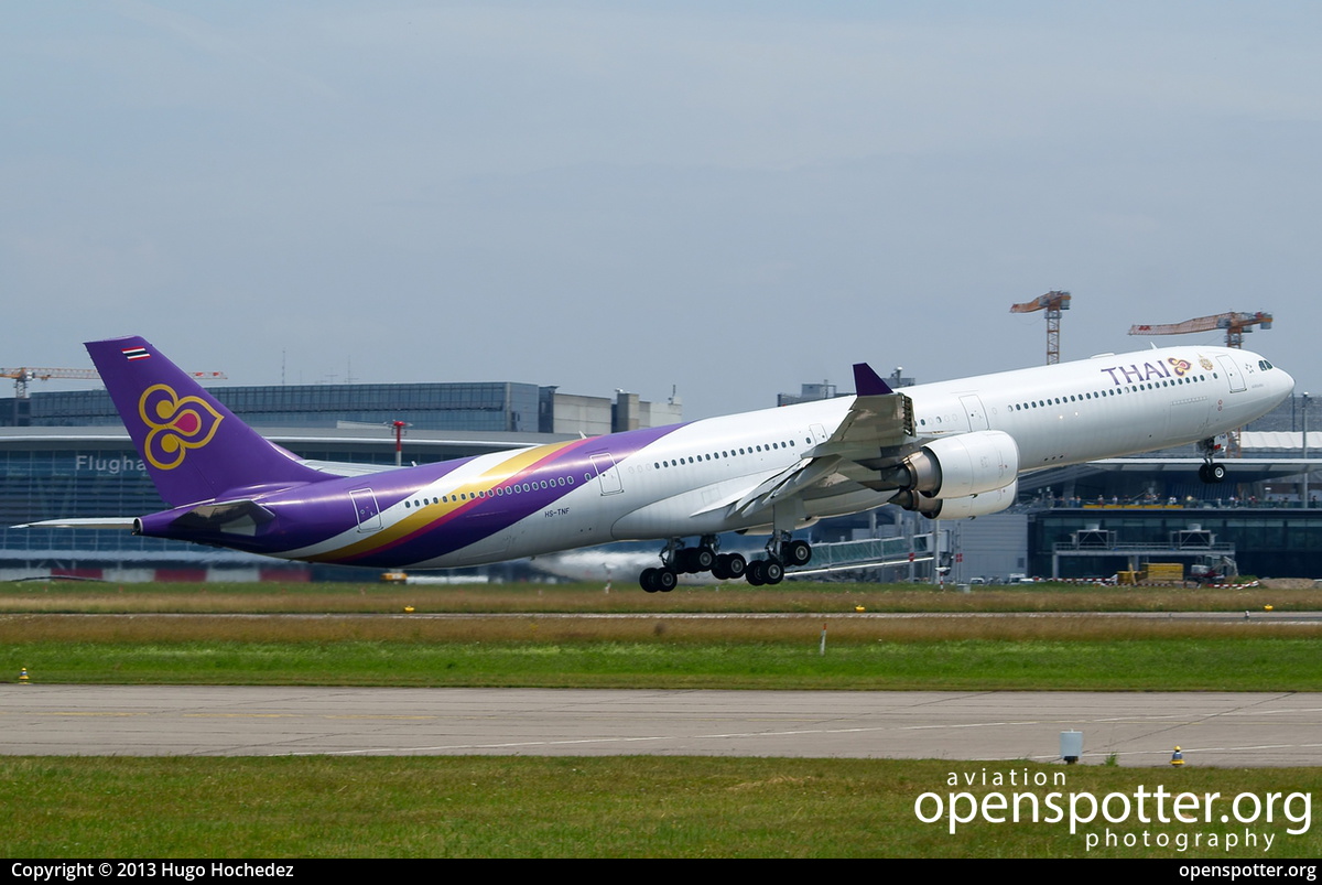 HS-TNF - Thai Airways International Airbus A340-642 at Zurich International Airport (ZRH/LSZH) taken by Hugo Hochedez | openspotter.org | ID: 8126