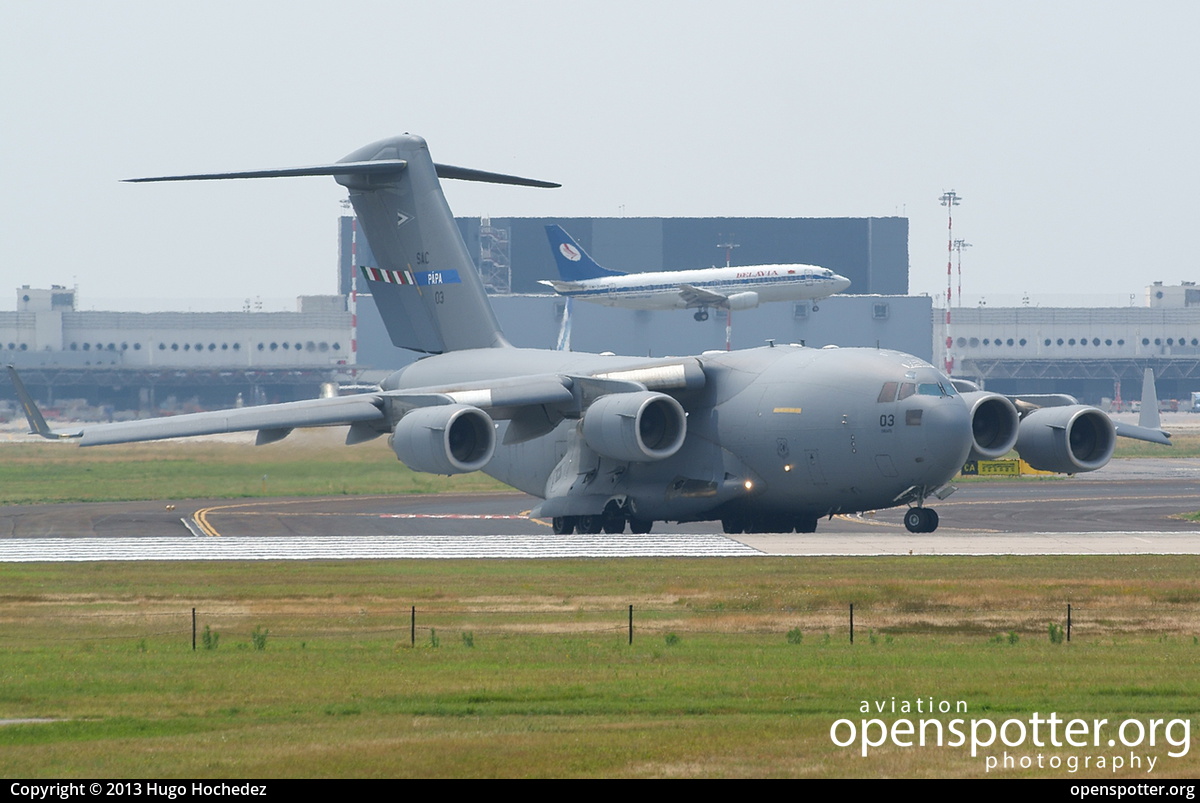 SAC-03 - Hungarian Air Force Boeing C-17A Globemaster III at Malpensa International Airport (MXP/LIMC) taken by Hugo Hochedez | openspotter.org | ID: 21196
