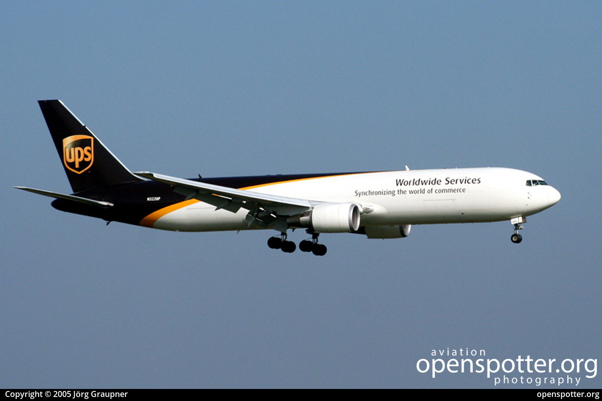 N322UP - United Parcel Service Boeing 767-34AF(ER) at Cologne Bonn Airport (Köln/Bonn - Konrad Adenauer) (CGN/EDDK) taken by Jörg Graupner | openspotter.org | ID: 4834