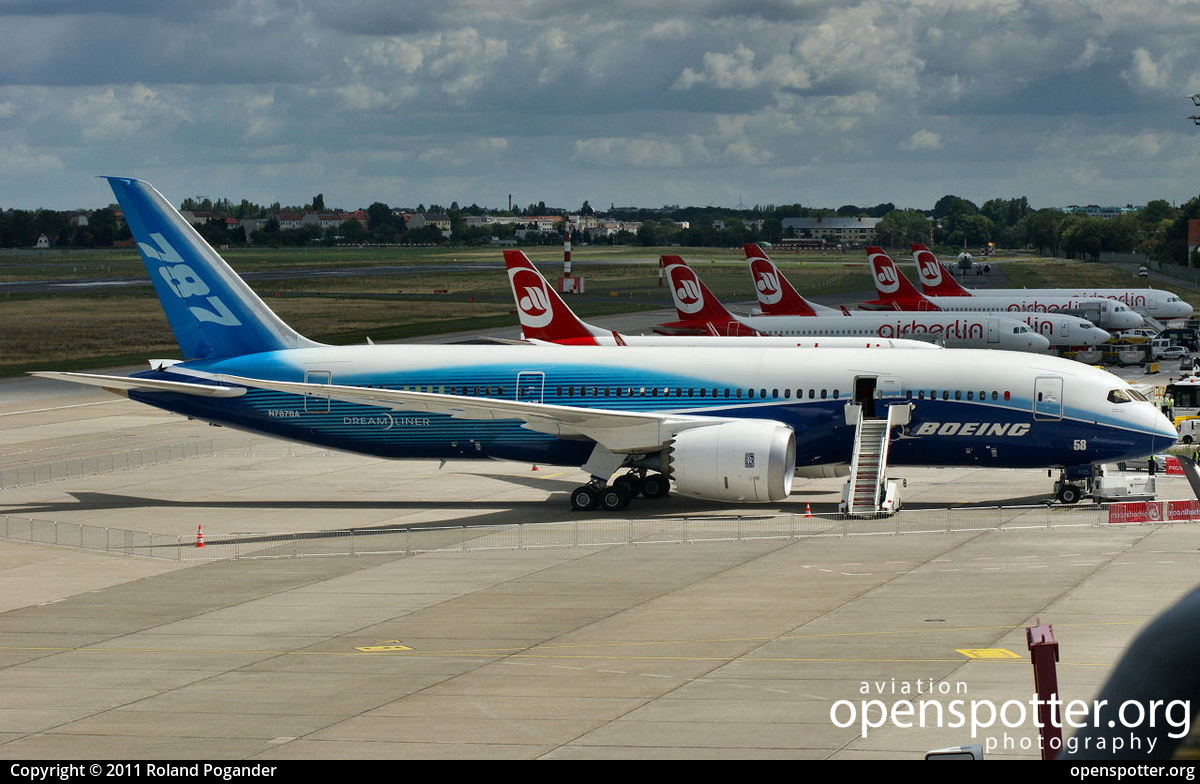 N787BA - Boeing Boeing 787-881 Dreamliner at Berlin-Tegel Airport (TXL/EDDT) taken by Roland Pogander | openspotter.org | ID: 2769