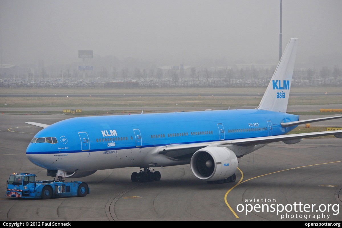 PH-BQF - KLM Royal Dutch Airlines Boeing 777-206(ER) at Schiphol Airport (AMS/EHAM) taken by Paul Sonneck | openspotter.org | ID: 2541