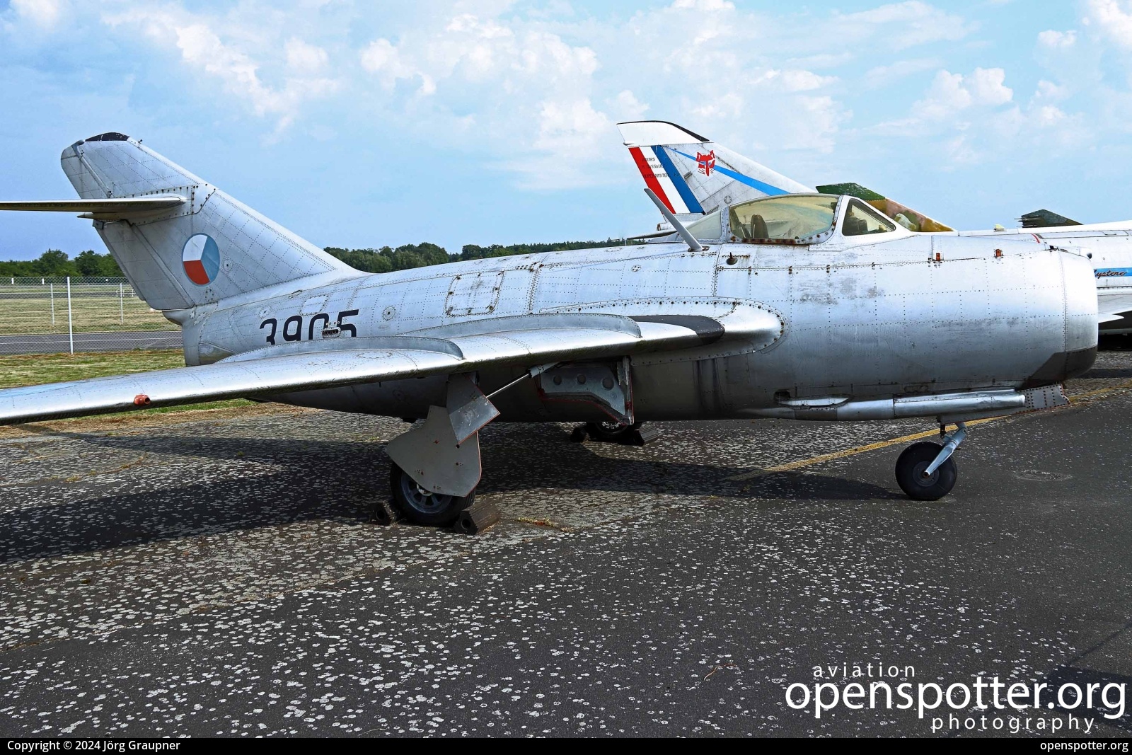 3905 - Czechoslovak Air Force Aero S-102 (MiG-15) at RAF Gatow (GWW/EDBG) taken by Jörg Graupner | openspotter.org | ID: 90464