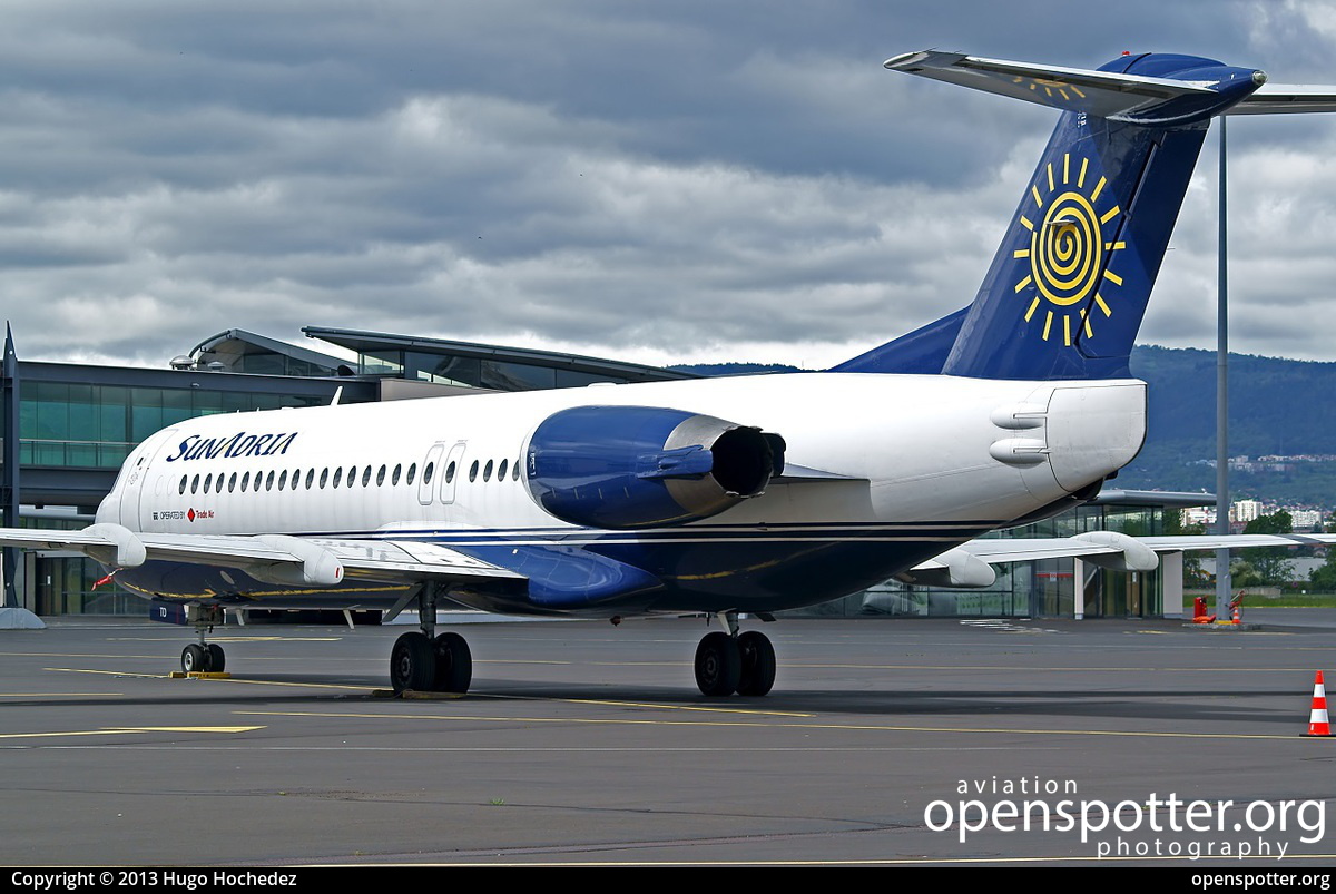 9A-BTD - Trade Air Fokker F100 at Clermont-Ferrand Auvergne Airport (CFE/LFLC) taken by Hugo Hochedez | openspotter.org | ID: 7555
