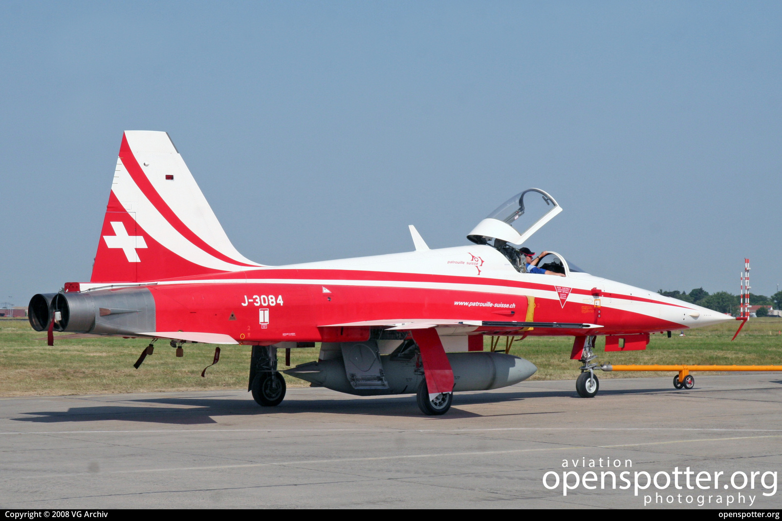 J-3084 - Swiss Air Force Northrop F-5E Tiger II    at Berlin-Schönefeld International Airport (SXF/EDDB) taken by VG Archiv | openspotter.org | ID: 71589