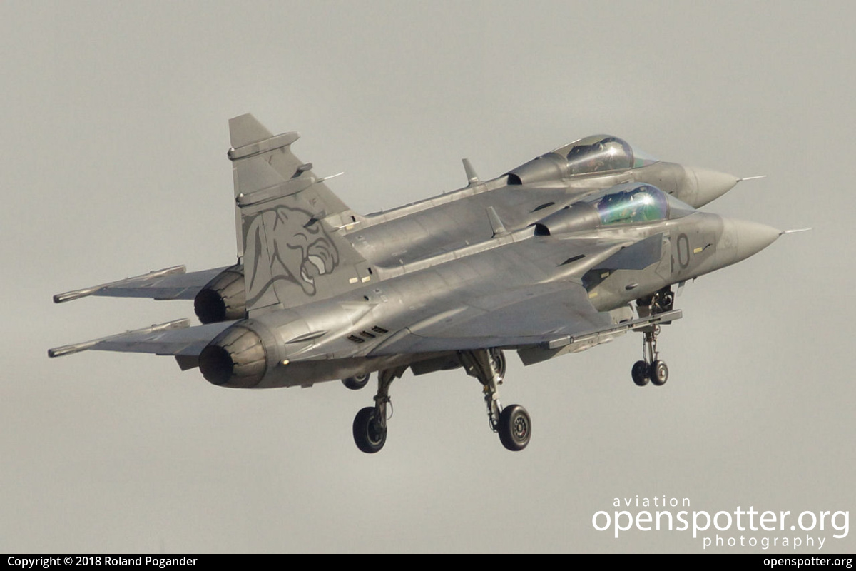 40 - Hungarian Air Force Saab JAS-39C Gripen at Berlin-Schönefeld International Airport (SXF/EDDB) taken by Roland Pogander | openspotter.org | ID: 69602