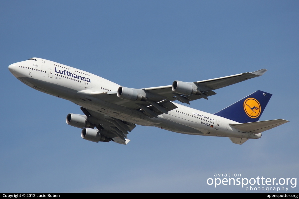 D-ABTF - Lufthansa Boeing 747-430 at Frankfurt International Airport (FRA/EDDF) taken by Lucie Buben | openspotter.org | ID: 3677